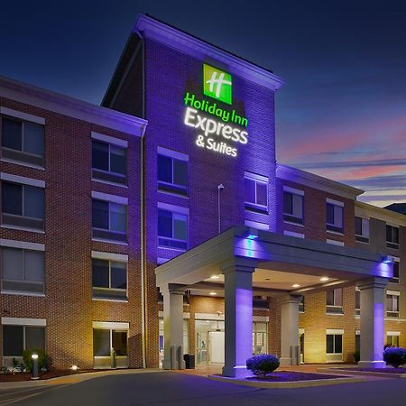 Holiday Inn Express & Suites Milwaukee Nw - Park Place By Ihg Ngoại thất bức ảnh