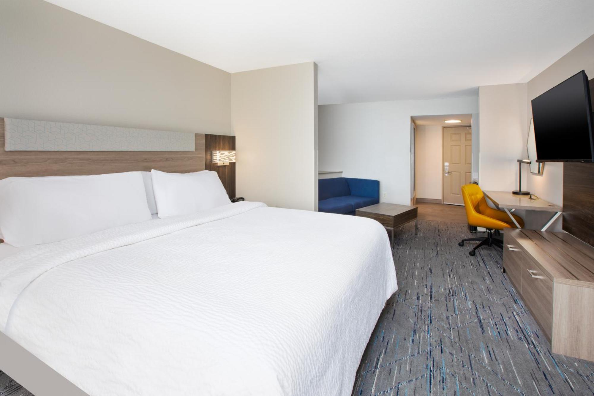 Holiday Inn Express & Suites Milwaukee Nw - Park Place By Ihg Ngoại thất bức ảnh